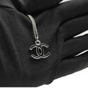 Chanel Black Enamel CC Mini Necklace – Silver